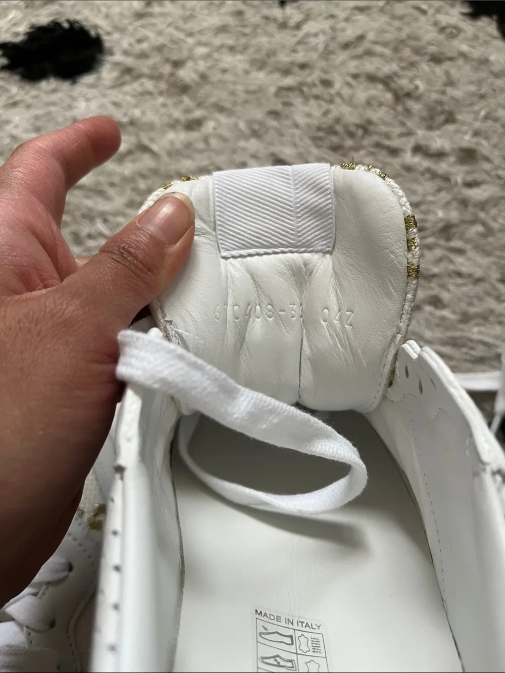 Gucci White Sneakers with Gold GG Embroidery size 6 new - Picture 13 of 14